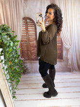 Charger l'image dans la galerie, Blouse plissé chocolat KAMILA (38 au 48)