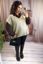 Charger l'image dans la galerie, Pull sans manches col V oversize beige DAPHNÉE (40 au 50)