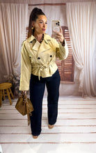 Charger l'image dans la galerie, Trench court en suédine beige CÉLINA (36 au 50 )