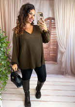 Charger l'image dans la galerie, Blouse plissé chocolat KAMILA (38 au 48)