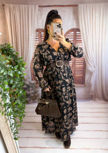 Charger l'image dans la galerie, Robe noir motif fleuri taupe LINDA (40 au 48)