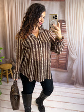 Charger l'image dans la galerie, Chemise large fluide motif léopard chocolat OURYEL (38 au 46)