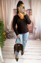 Charger l'image dans la galerie, Pull fin col vague chocolat SUZANNE (42 au 46)