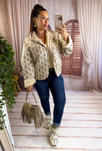 Charger l'image dans la galerie, Veste polaire réversible beige CASSANDRA (36 au 44)