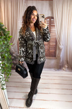 Charger l'image dans la galerie, Gilet motif bandana chocolat HARZEL (34 au 40)