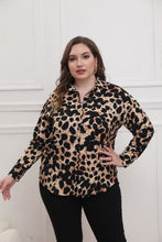 Charger l'image dans la galerie, Chemise motif léopard noir /camel LIO   (38 au 48 )