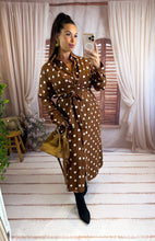 Charger l'image dans la galerie, Robe chocolat à pois CAMÉLIA (40 au 48)