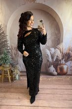 Charger l'image dans la galerie, Robe longue à sequins noir RAIPONCE (36 au 40)