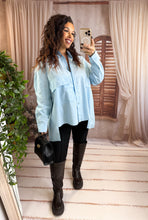 Charger l'image dans la galerie, Chemise oversize bleu EMMA (38 au 48)