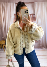 Charger l'image dans la galerie, Veste polaire réversible beige CASSANDRA (36 au 44)