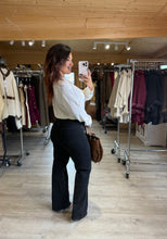 Charger l'image dans la galerie, Jean noir wide leg KARLA (34au 42)