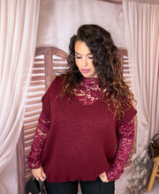 Charger l'image dans la galerie, Pull sans manches col V oversize bordeaux DAPHNÉE (40 au 50)