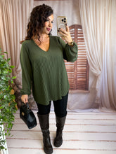 Charger l'image dans la galerie, Blouse plissé kaki KAMILA (38 au 48)
