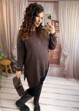Charger l'image dans la galerie, Pull dentelle asymétrique chocolat KARIMA (36 au 46)