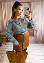 Charger l'image dans la galerie, Chemise vichy col Claudine bleu marine ORLANE (36 au 48)
