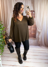 Charger l'image dans la galerie, Blouse plissé chocolat KAMILA (38 au 48)