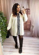 Charger l'image dans la galerie, Gilet mi long beige KELLY (36 au 46)