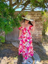 Charger l'image dans la galerie, Robe col bardot fleuri fuchsia PRUNETTE (36 au 40)