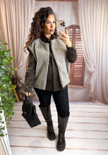 Charger l'image dans la galerie, Veste sans manche taupe YOU (40 au 48)