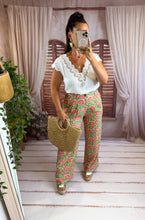 Charger l'image dans la galerie, Pantalon vert fleuri rose ANASTASIE (36 au 48)