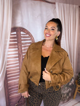 Charger l'image dans la galerie, Veste courte en suédine camel BLAIR (36 au 42)