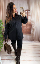 Charger l'image dans la galerie, Chemise uni noir EVA (36 au petit 44)