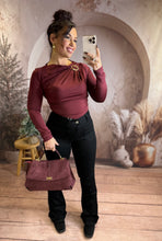 Charger l'image dans la galerie, Body drapé à manches longues avec boucle  ornementale bordeaux SIRINE (34 au 38)