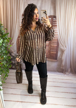 Charger l'image dans la galerie, Chemise large fluide motif léopard chocolat OURYEL (38 au 46)
