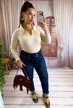 Charger l'image dans la galerie, Jeans mom fit bleu CÉLIA (36 au 44)