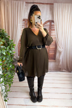 Charger l'image dans la galerie, Robe plissée coupe droite chocolat JUSTINE (40 au 48)