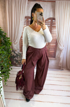 Charger l'image dans la galerie, Pantalon carreaux bordeaux LILI (36 au 40)