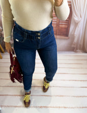 Charger l'image dans la galerie, Jeans mom fit bleu CÉLIA (36 au 44)