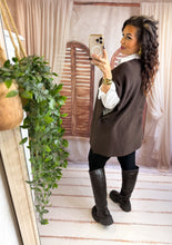 Charger l'image dans la galerie, Poncho uni marron foncé LANA (36 au 44)