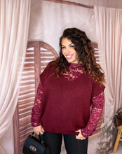 Charger l'image dans la galerie, Pull sans manches col V oversize bordeaux DAPHNÉE (40 au 50)