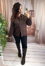 Charger l'image dans la galerie, Chemise col écru chocolat VÉRONIQUA (34 au 48)