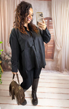 Charger l'image dans la galerie, Chemise oversize noir EMMA (38 au 48)