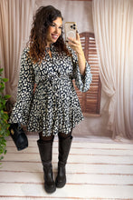 Charger l'image dans la galerie, Robe patineuse léopard noir et blanc JOANNA (36 au 42)